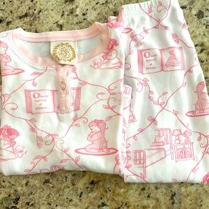 Beaufort bonnet 3t pajamas.  EUC. Never put in dryer.  No stains.  EUC